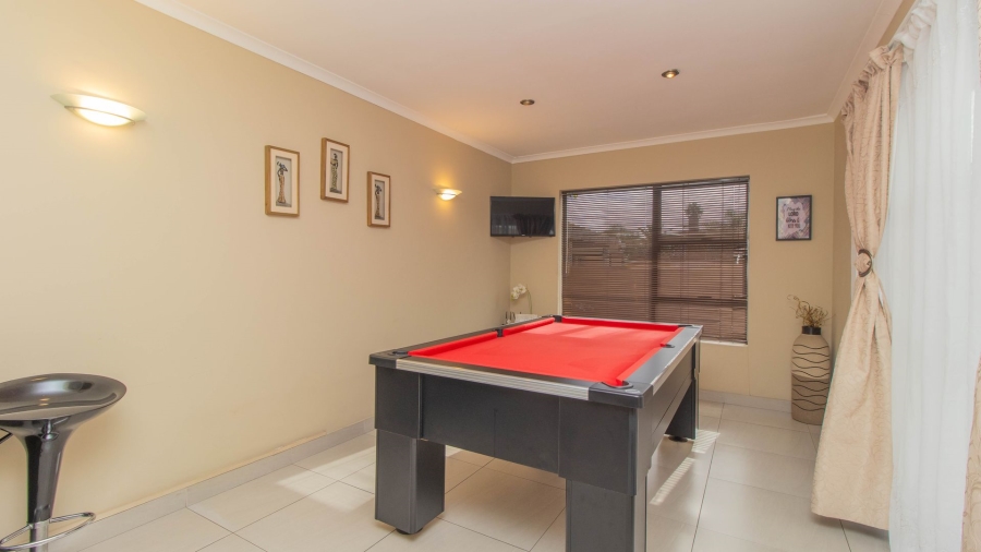 2 Bedroom Property for Sale in Glenwood Western Cape